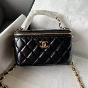 CLUTCH WITH CHAIN