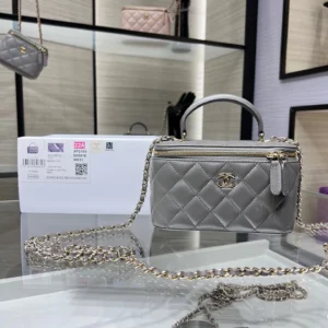 CLUTCH WITH CHAIN AP2199