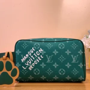 Makeup accessory bag ✨P4900