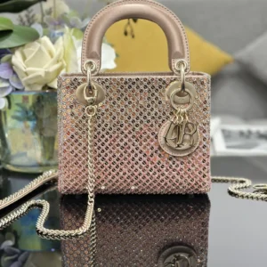 ❤️❤️Lady Dior three check embroidery gradient powder beads