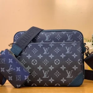 【TRIO Messenger Bag 】 Gradient Blue Flower (make old version) ✨AP630
