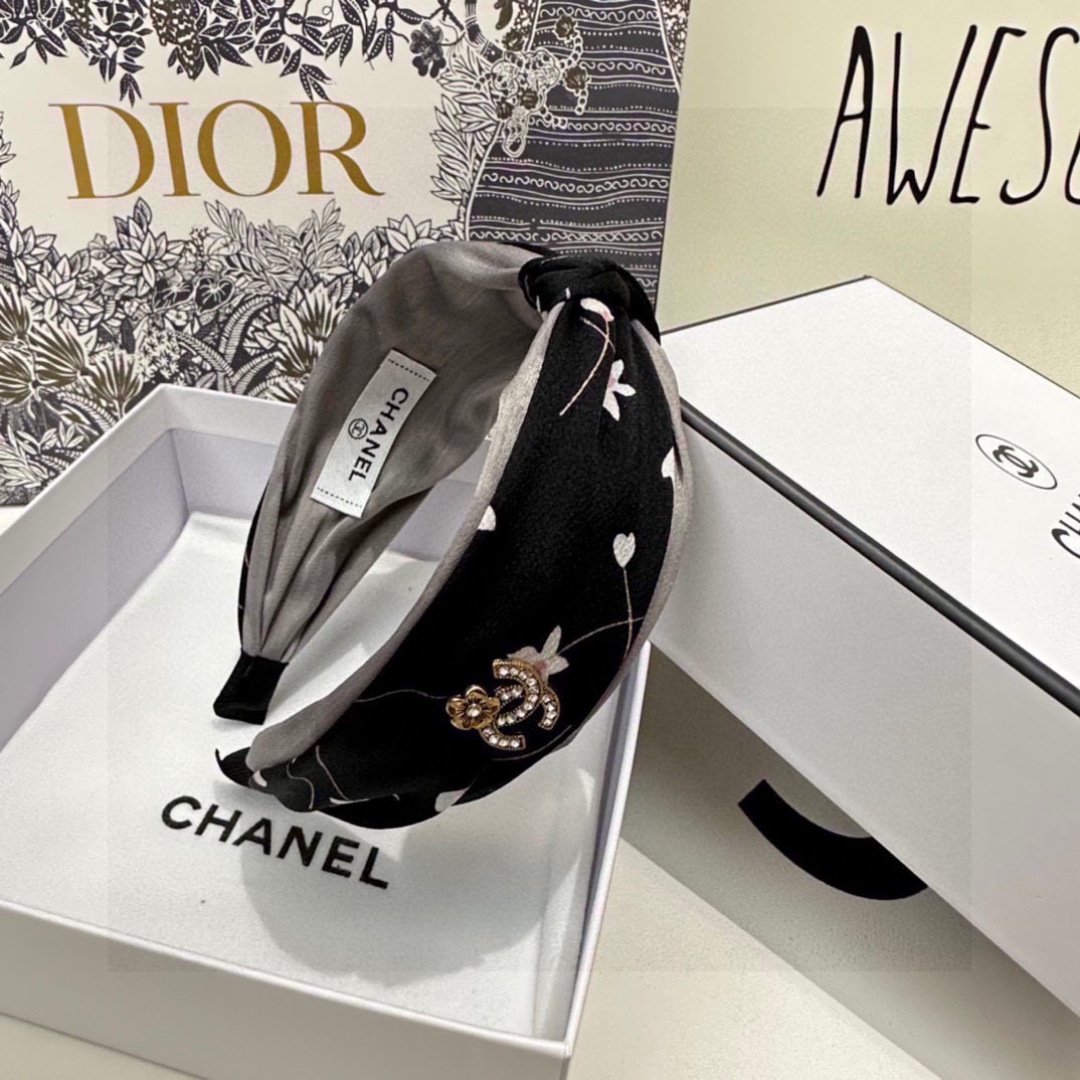 Black & Grey Floral Satin Headband – Knotted Top with Crystal Emblem Detail - 图片 7