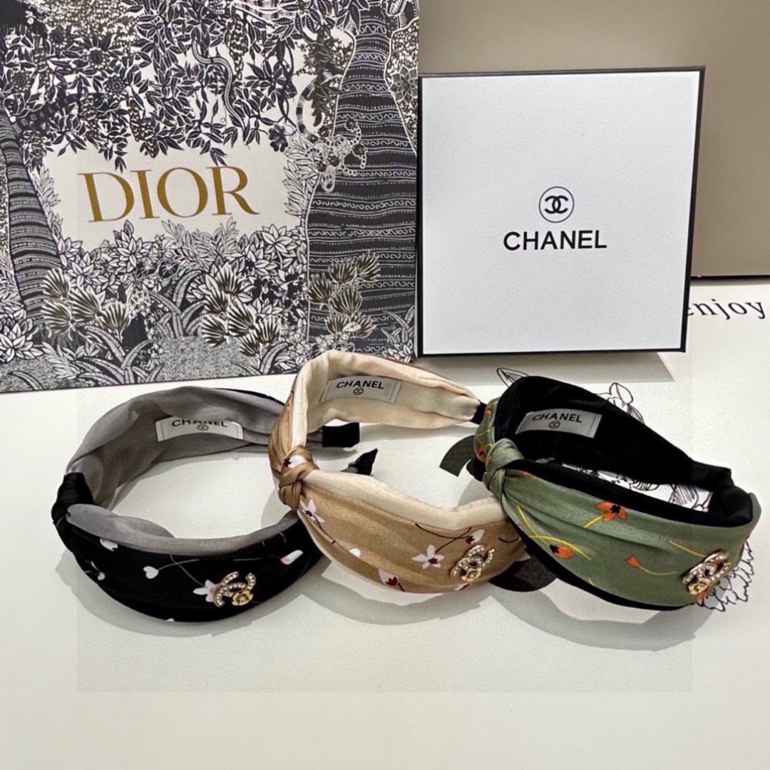 Black & Grey Floral Satin Headband – Knotted Top with Crystal Emblem Detail - 图片 9
