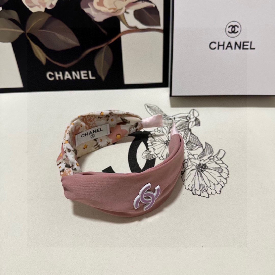 Blush Pink & Floral Contrast Headband – Soft Satin Finish with Logo Accent - 图片 4