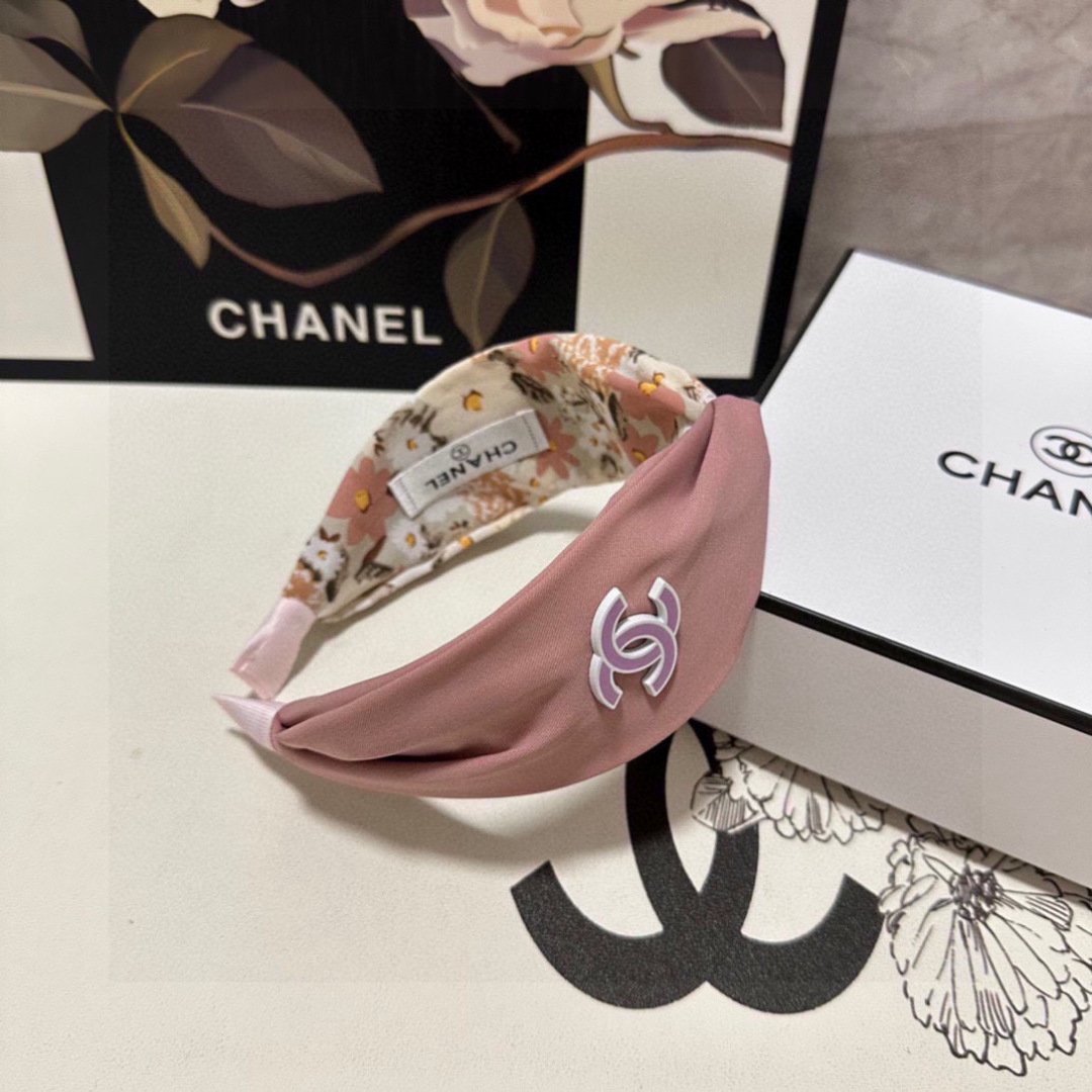 Blush Pink & Floral Contrast Headband – Soft Satin Finish with Logo Accent - 图片 5