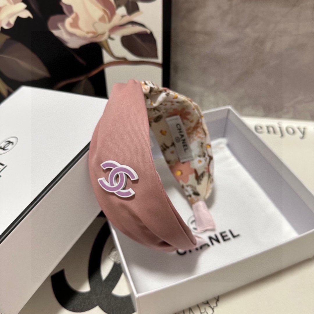 Blush Pink & Floral Contrast Headband – Soft Satin Finish with Logo Accent - 图片 8