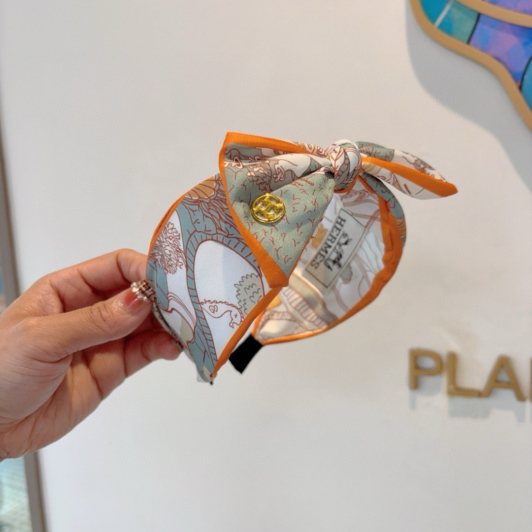 HERMÈS Orange Trim Silk Bow Headband · Signature Twill Print & Iconic Parisian Finish - 图片 4