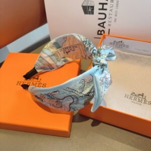HERMÈS Blue Silk Bow Headband · Scenic Toile Print with Luxury Twill Finish