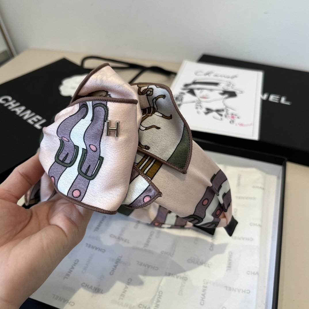HERMÈS Silk Bow Headband · Floral Printed Hair Accessory in Rose Blush - 图片 7