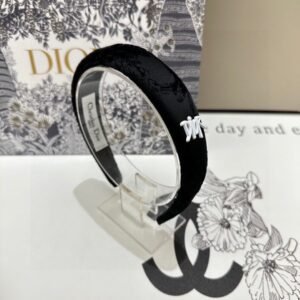 Black Velvet Padded Headband – Minimalist Design with White Dior-Inspired Logo