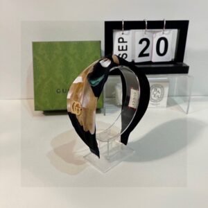Gucci-Inspired Floral Satin Headband – Painterly Print with Gold GG Accent