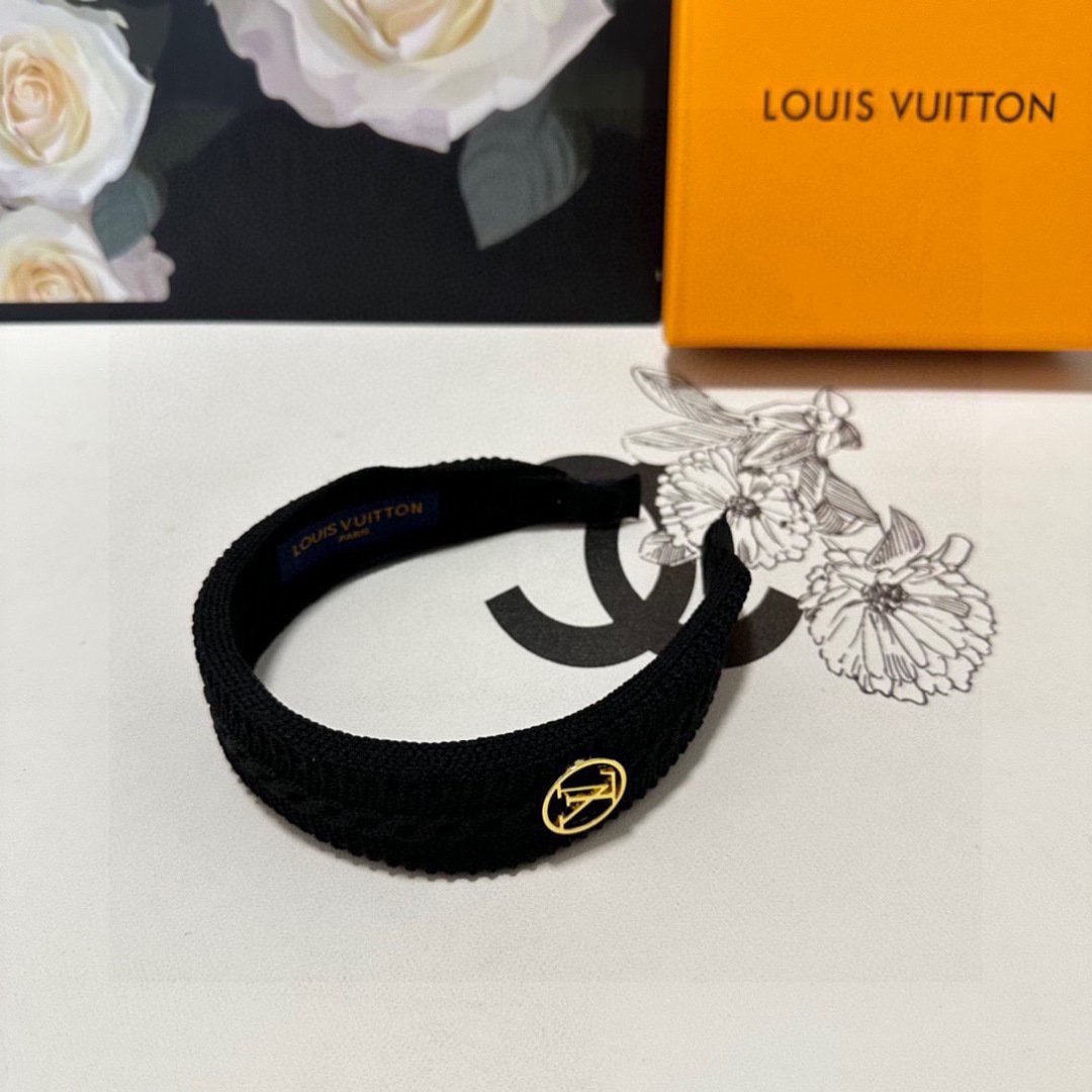 Black Braided Textured Headband – LV-Inspired Emblem in Matte Elegance - 图片 8