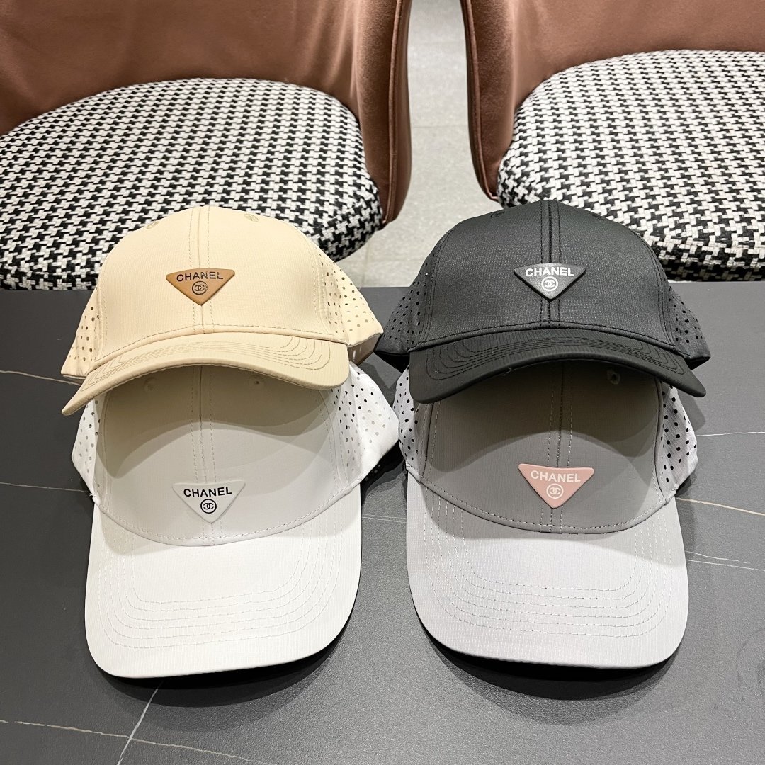 CHANEL 2025 White Airflow Baseball Cap with Triangular Logo Badge - 图片 6