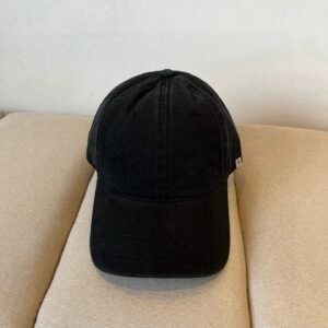 HERMÈS Classic Black Cotton Baseball Cap for Elevated Simplicity