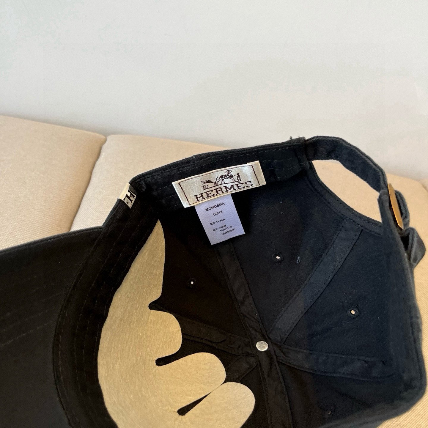 HERMÈS Classic Black Cotton Baseball Cap for Elevated Simplicity - 图片 6