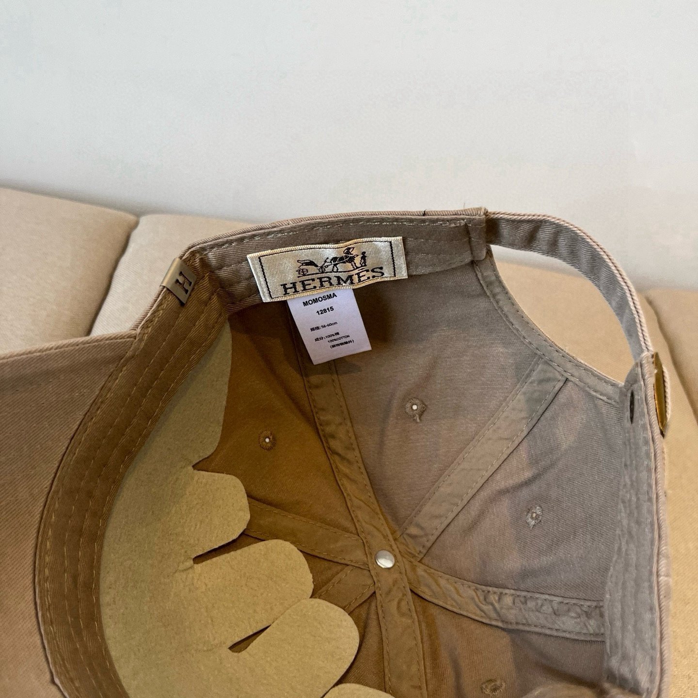 HERMÈS Sandstone Cotton Baseball Cap for Minimalist Refinement - 图片 6