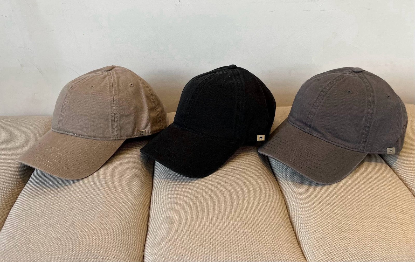 HERMÈS Sandstone Cotton Baseball Cap for Minimalist Refinement - 图片 8