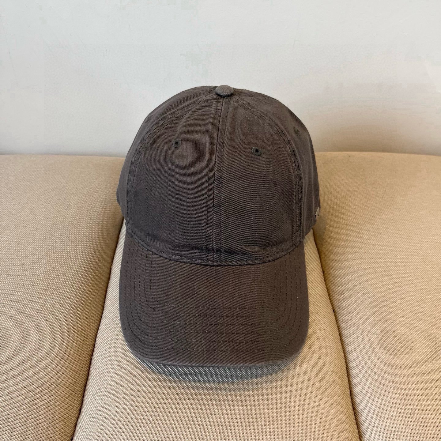 HERMÈS Charcoal Washed Cotton Baseball Cap for Effortless Sophistication