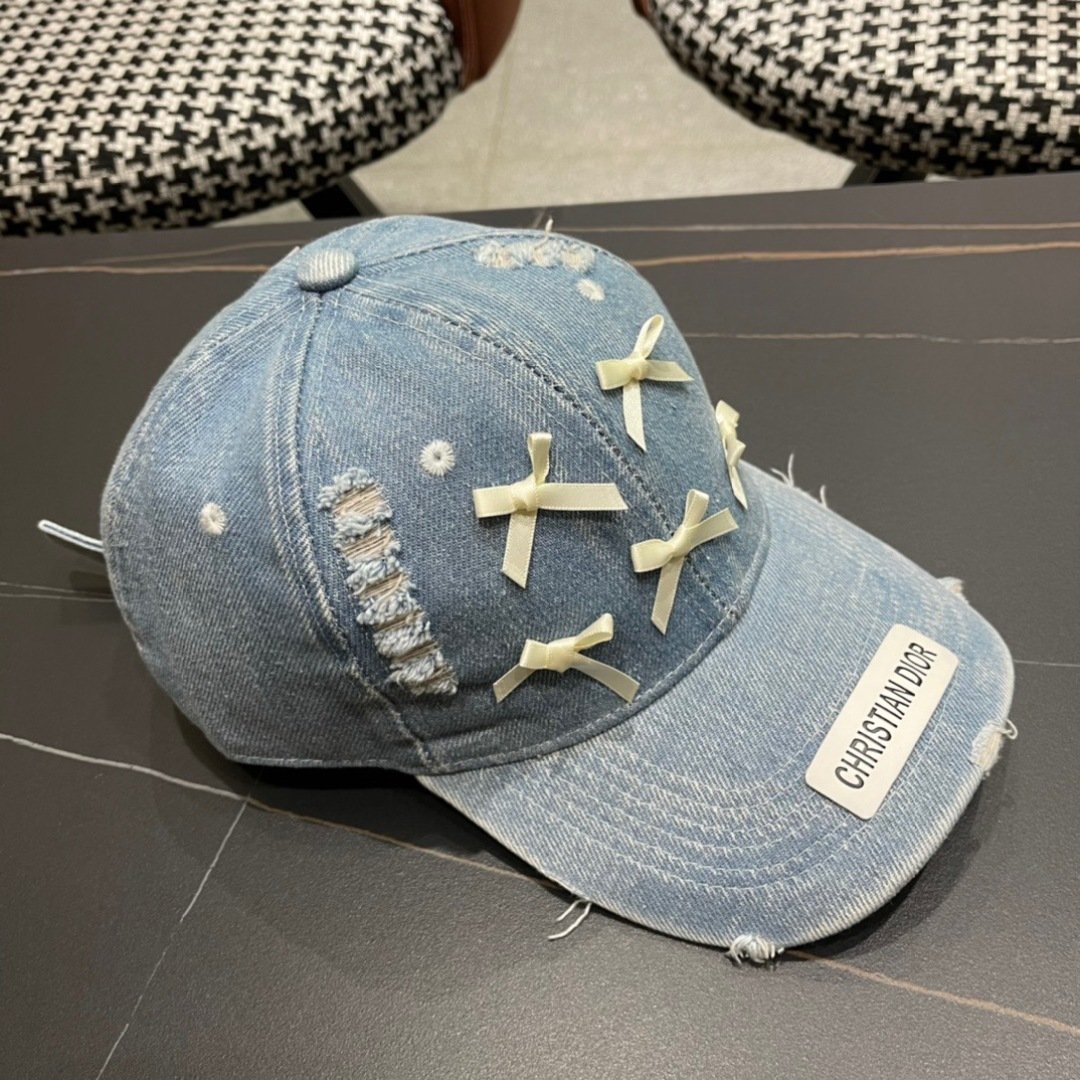 Dior Pale Blue Distressed Denim Baseball Cap with Satin Bows - 图片 4