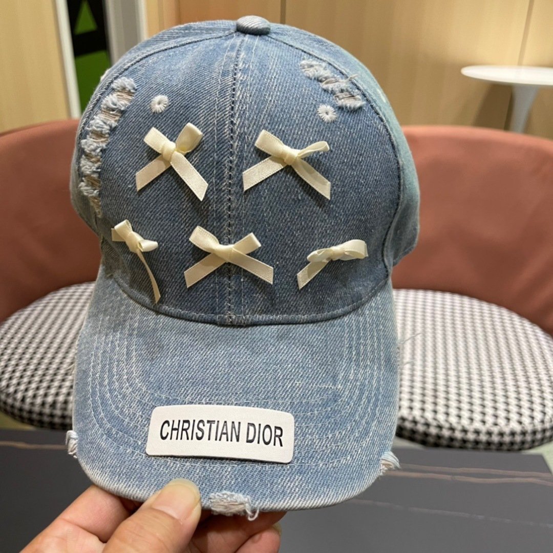 Dior Pale Blue Distressed Denim Baseball Cap with Satin Bows - 图片 5