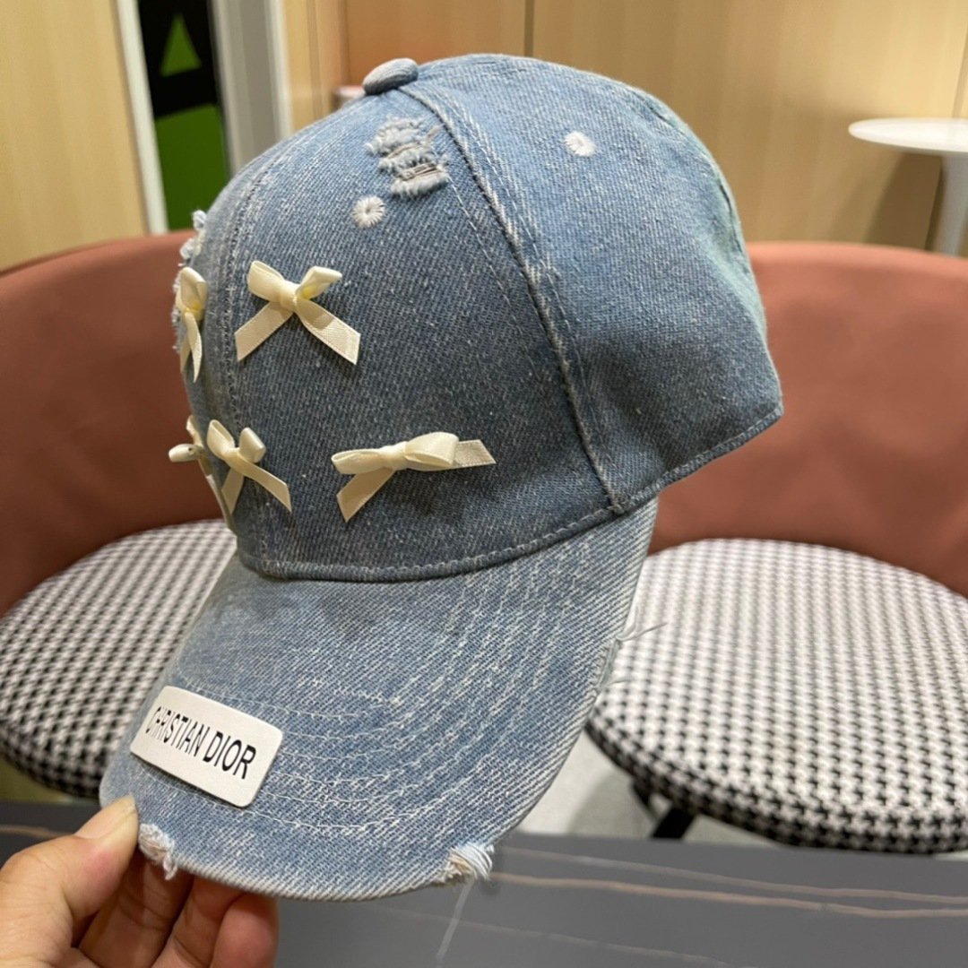 Dior Pale Blue Distressed Denim Baseball Cap with Satin Bows - 图片 7