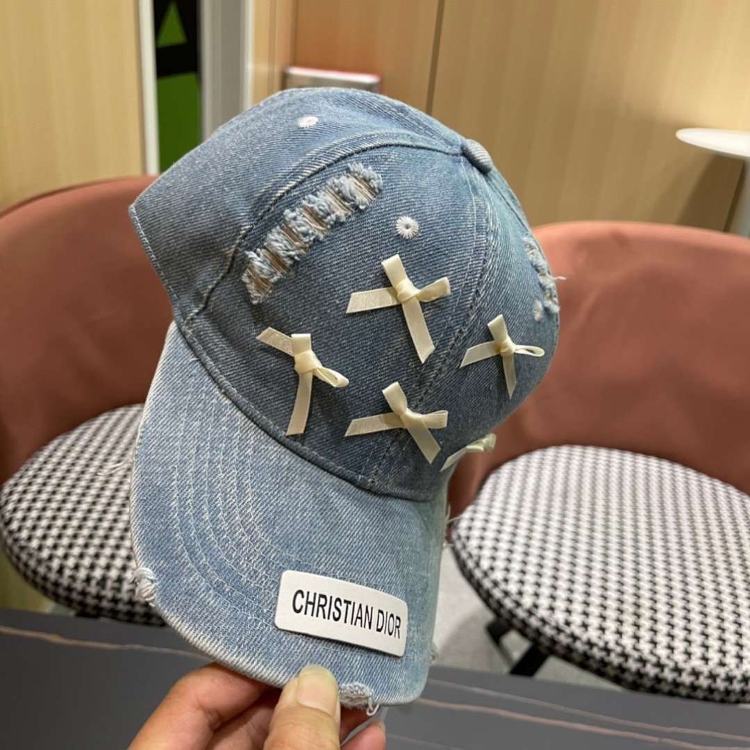 Dior Pale Blue Distressed Denim Baseball Cap with Satin Bows - 图片 8