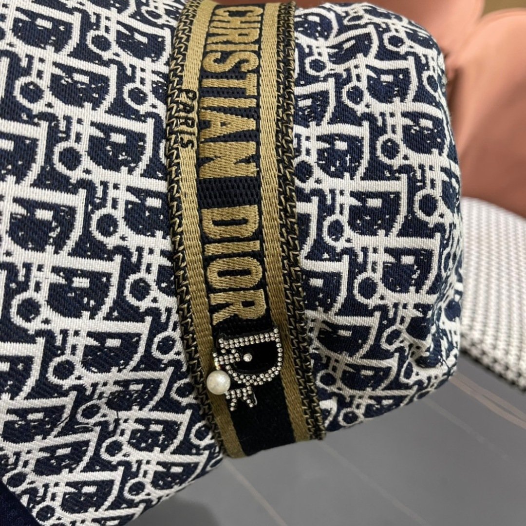 Dior Navy Blue Oblique Jacquard Bucket Hat with Signature Detail - 图片 7