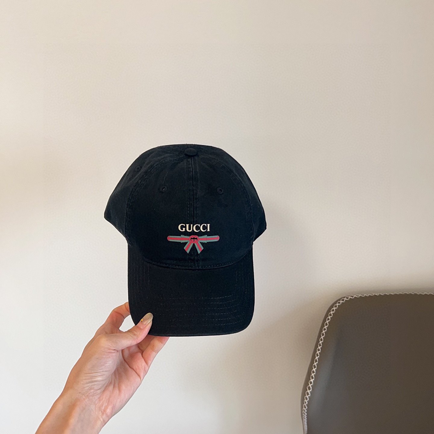 Gucci 2025 Classic Black Baseball Cap – Unisex Cotton Hat with Web Bow Logo - 图片 5