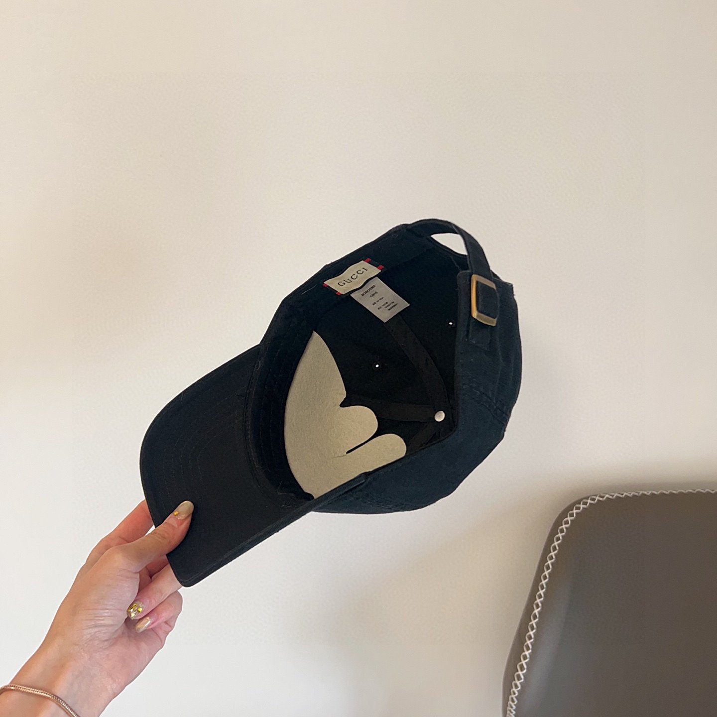 Gucci 2025 Classic Black Baseball Cap – Unisex Cotton Hat with Web Bow Logo - 图片 8