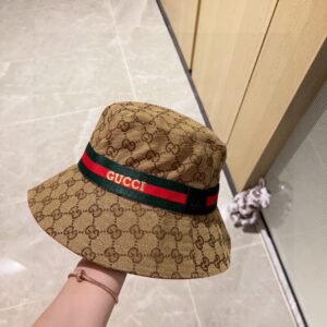 GUCCI 2025 GG Canvas Bucket Hat with Green-Red Web Stripe