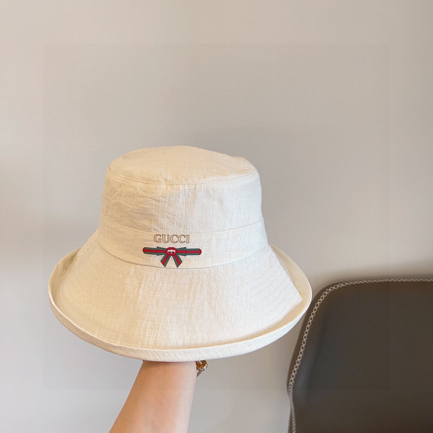 Gucci 2025 Wide-Brim Linen Cotton Bucket Hat – Foldable Summer Essential - 图片 5