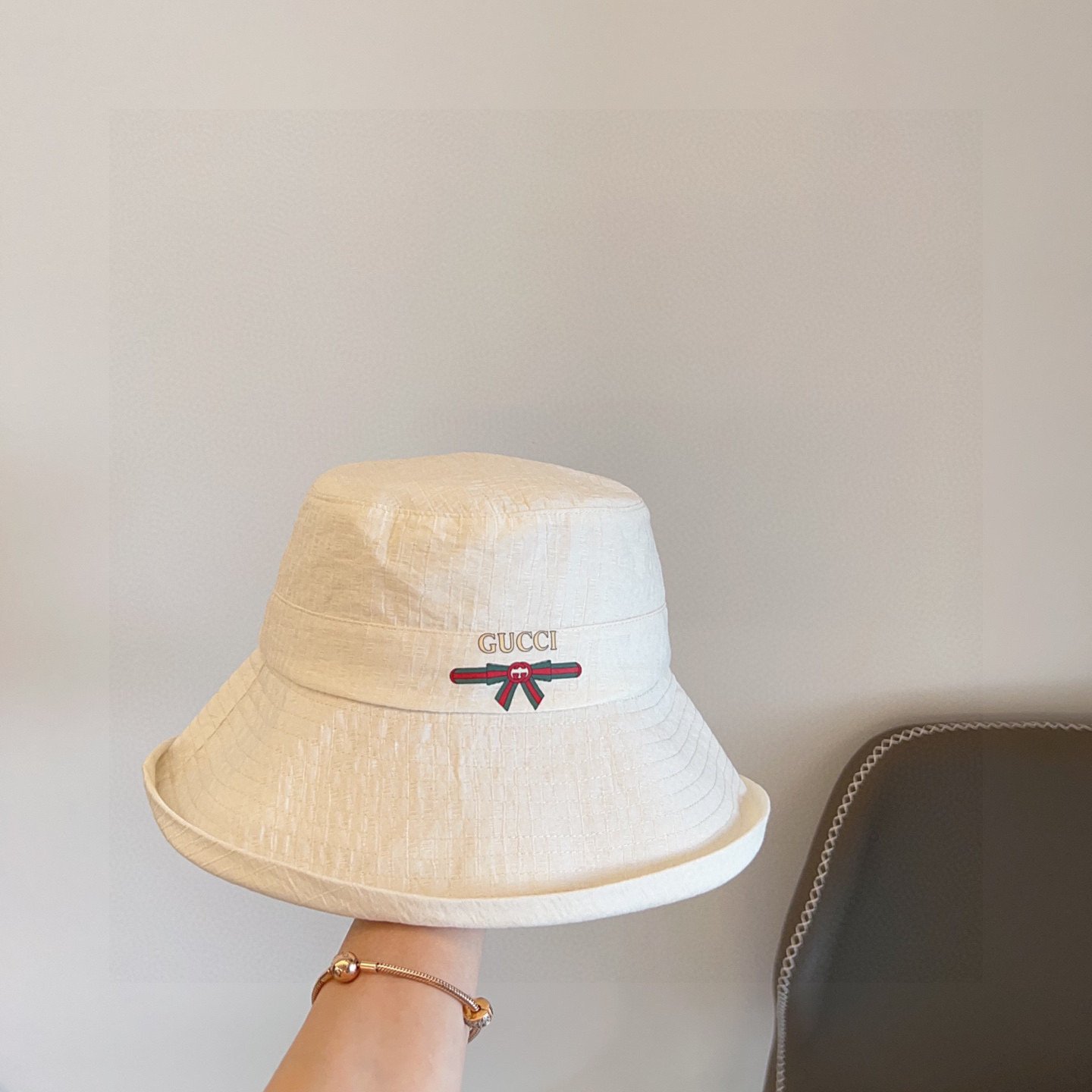 Gucci 2025 Wide-Brim Linen Cotton Bucket Hat – Foldable Summer Essential - 图片 10