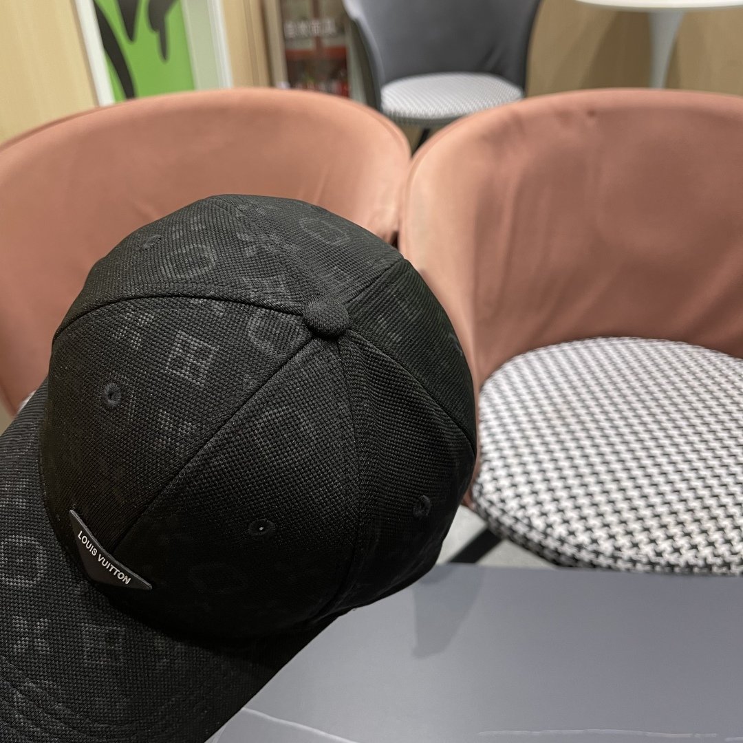 Louis Vuitton Black Monogram Baseball Cap – Lightweight Canvas Urban Essential - 图片 7