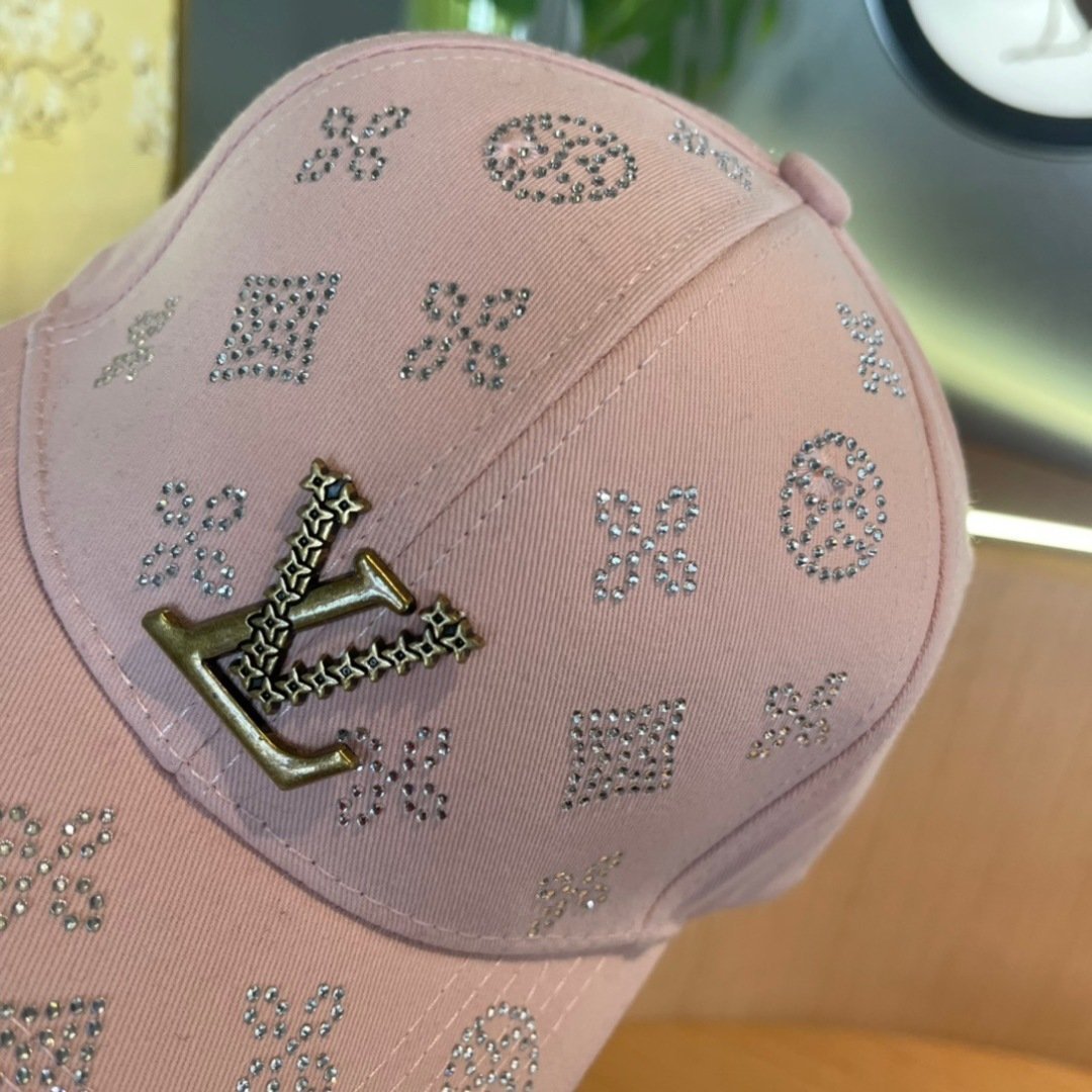 Blush Pink Baseball Cap with Rhinestone Monogram & LV-Inspired Logo - 图片 6