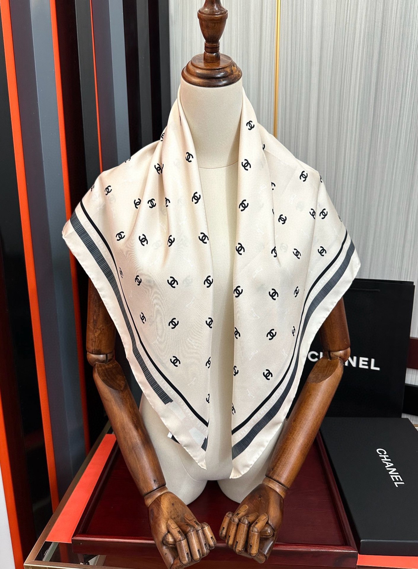 Chanel-Inspired Monogram Silk Scarf – Tonal Bows & CC Print, 90x90cm