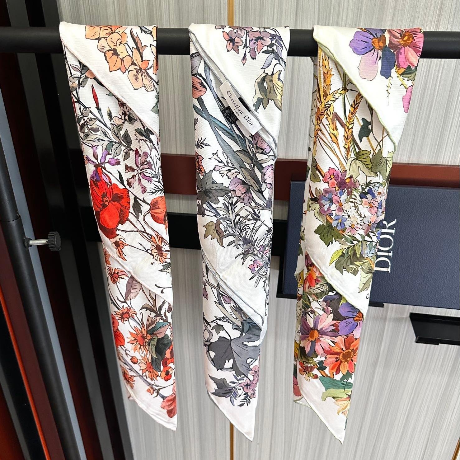 Dior Solar Flora Silk Scarf – Spring/Summer 2025 Limited Edition, 90x90cm - 图片 6