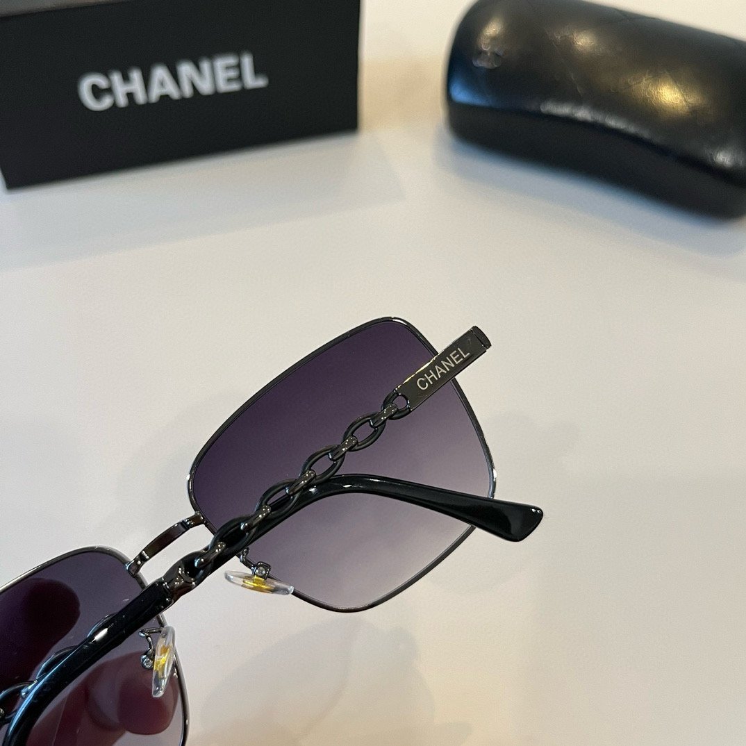 Glossy Black Square Sunglasses with Gradient Lens & Chain Temples · Chanel-Inspired - 图片 7