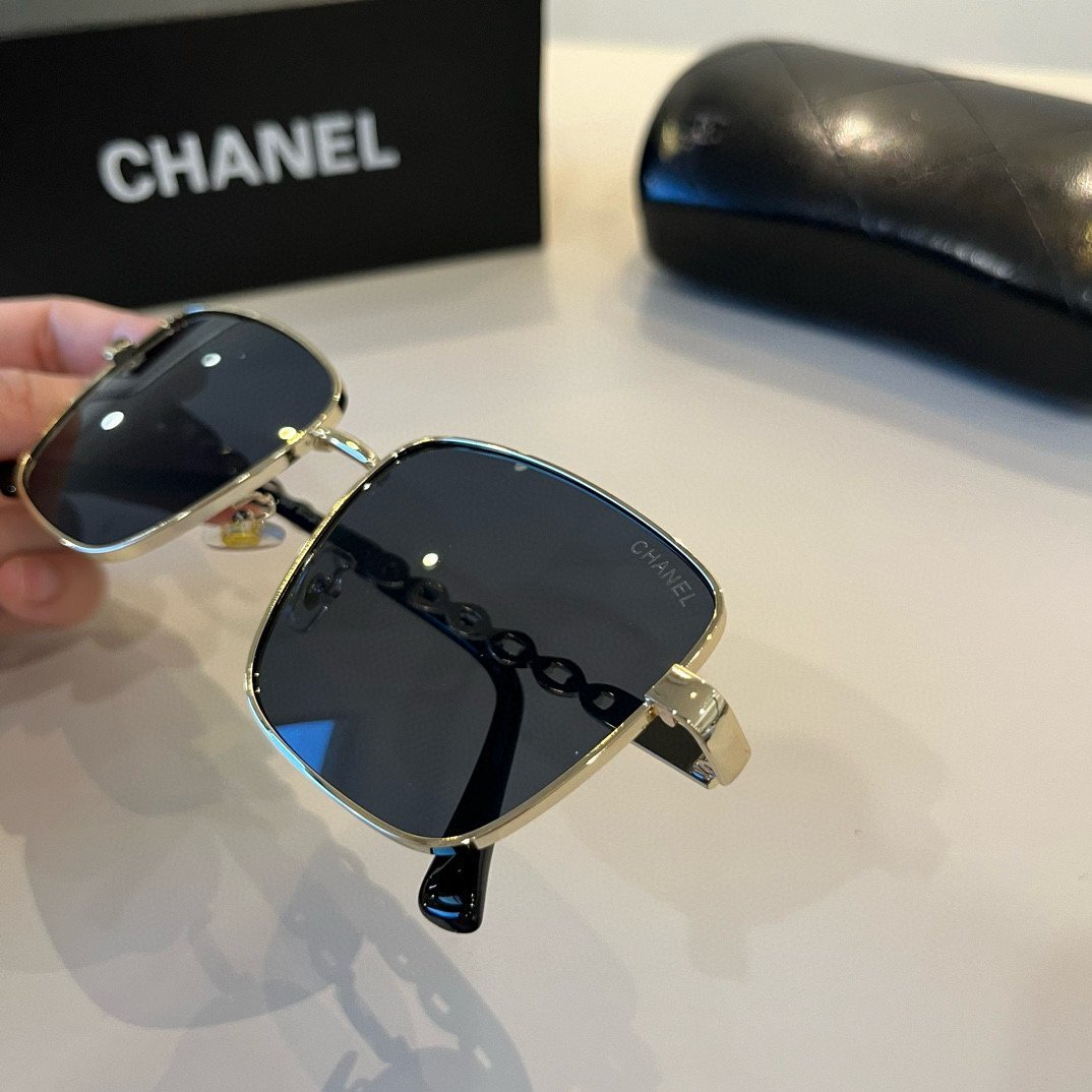 Square Frame Chain-Link Sunglasses with Gold Rim · Chanel-Inspired Design - 图片 7