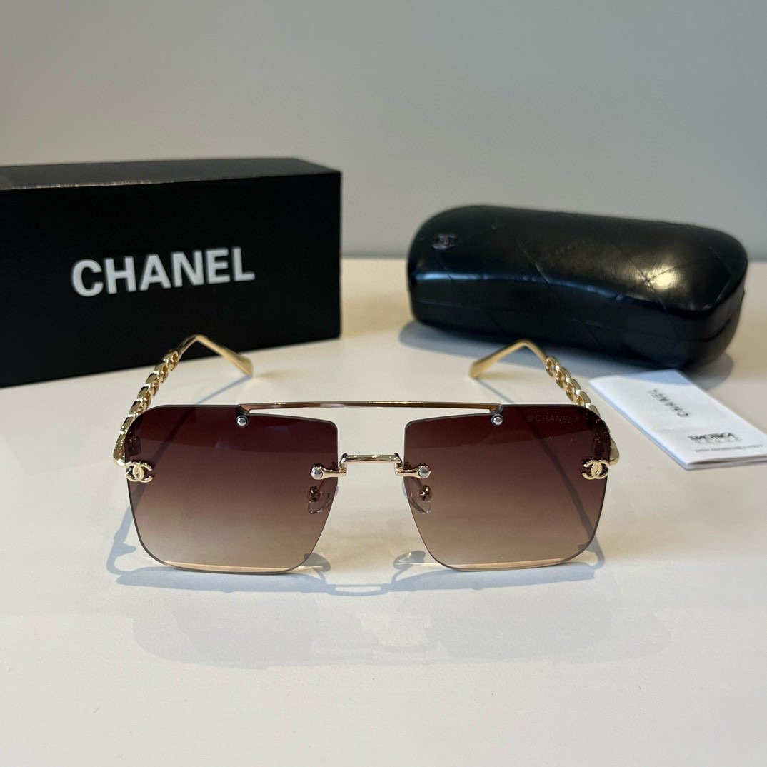 Chanel-Inspired Rimless Square Sunglasses with Gradient Brown Lenses & Logo Chain Temples - 图片 3