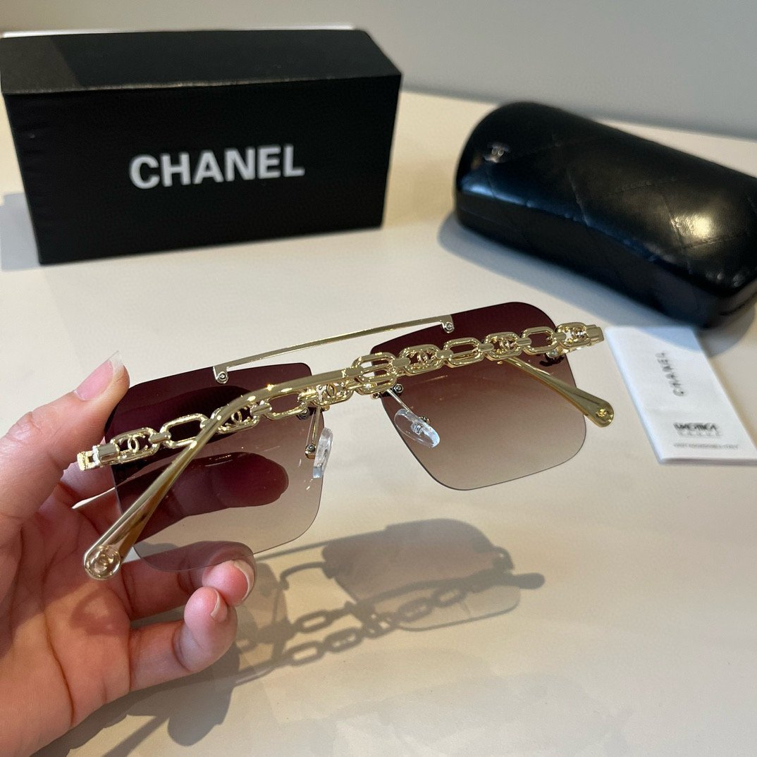 Chanel-Inspired Rimless Square Sunglasses with Gradient Brown Lenses & Logo Chain Temples - 图片 6