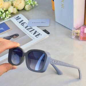 Dior-Inspired Retro Square Sunglasses · 2025 Korean Street Style Edition