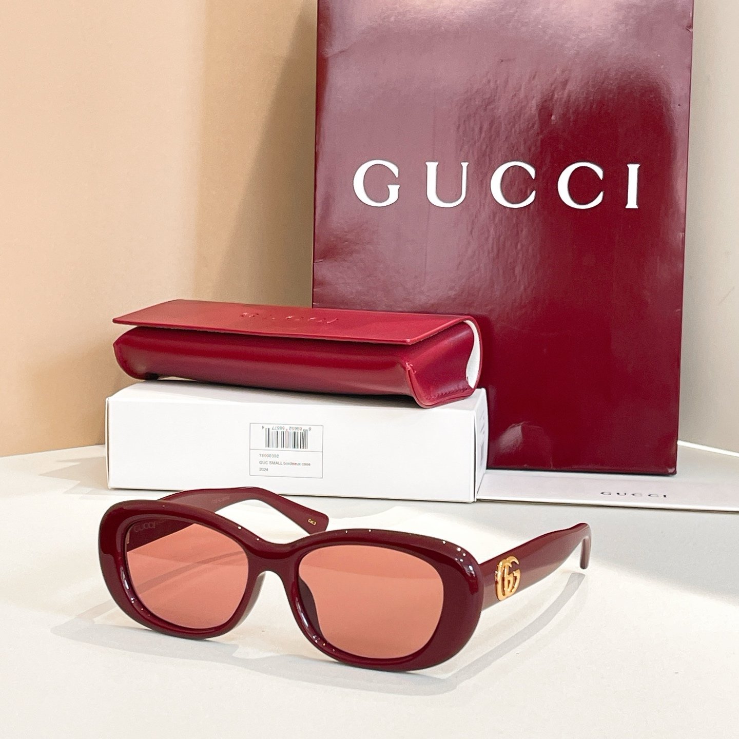 Gucci Oval Frame Sunglasses · Retro Minimalist Design with Gold GG Accent