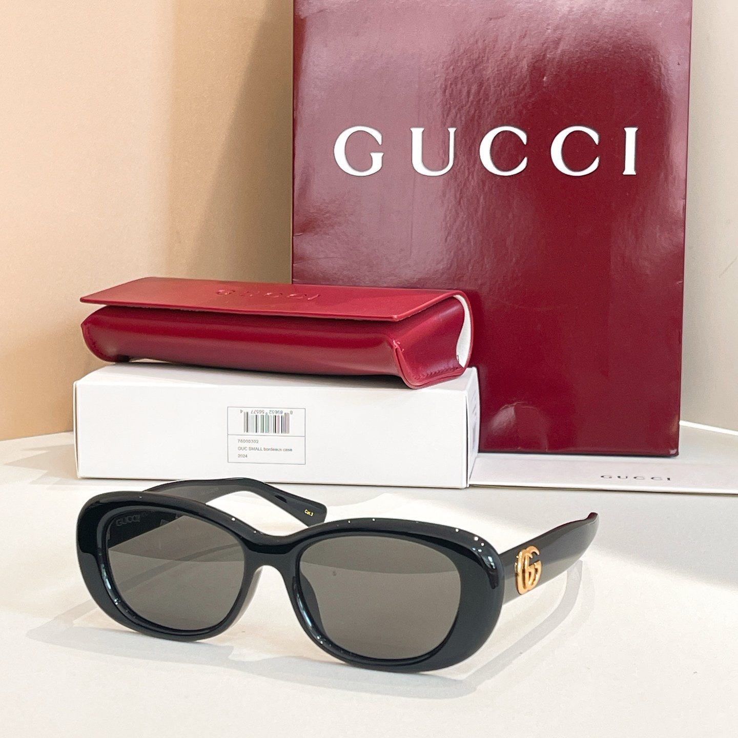 Gucci Oval Frame Sunglasses · Retro Minimalist Design with Gold GG Accent - 图片 2
