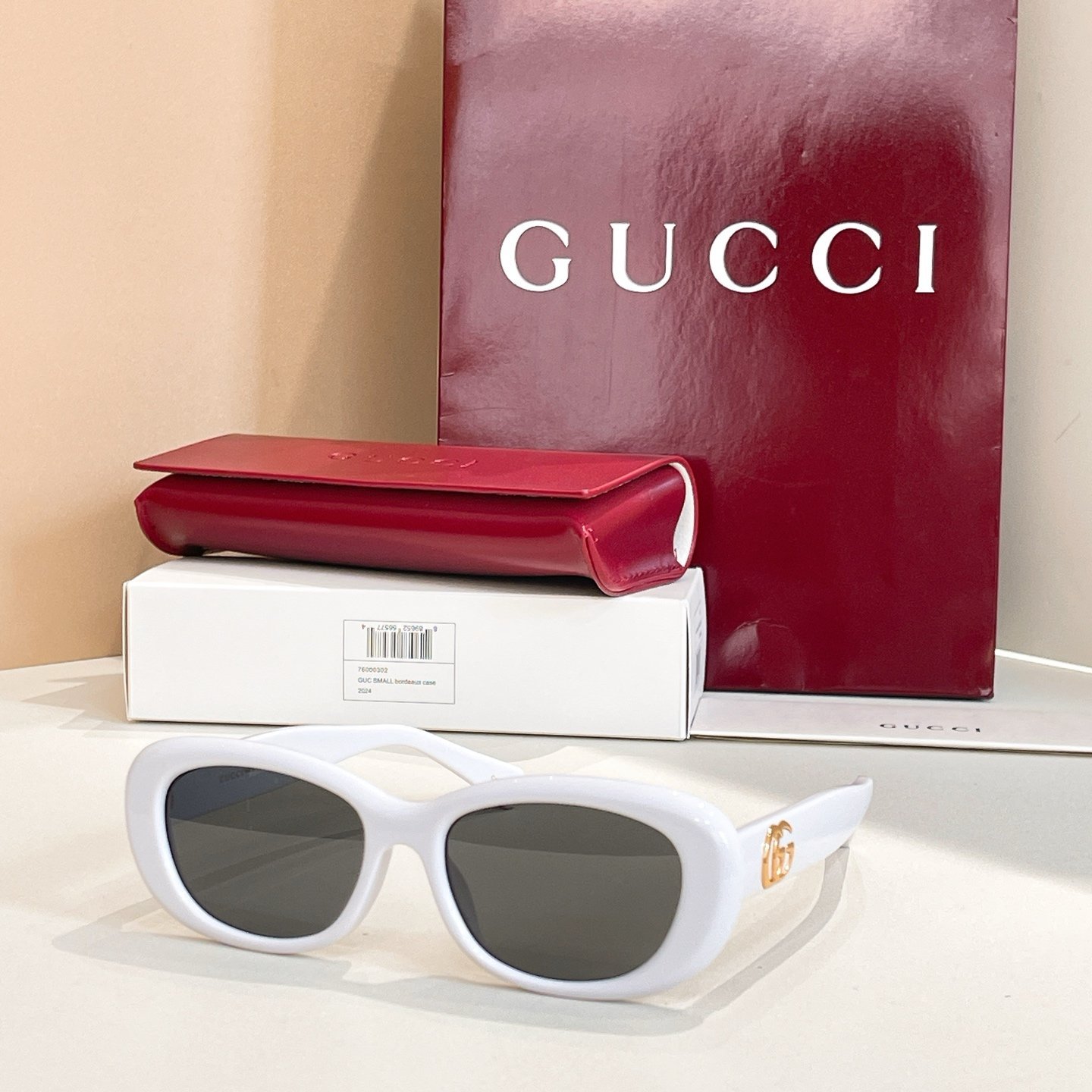 Gucci Oval Frame Sunglasses · Retro Minimalist Design with Gold GG Accent - 图片 3
