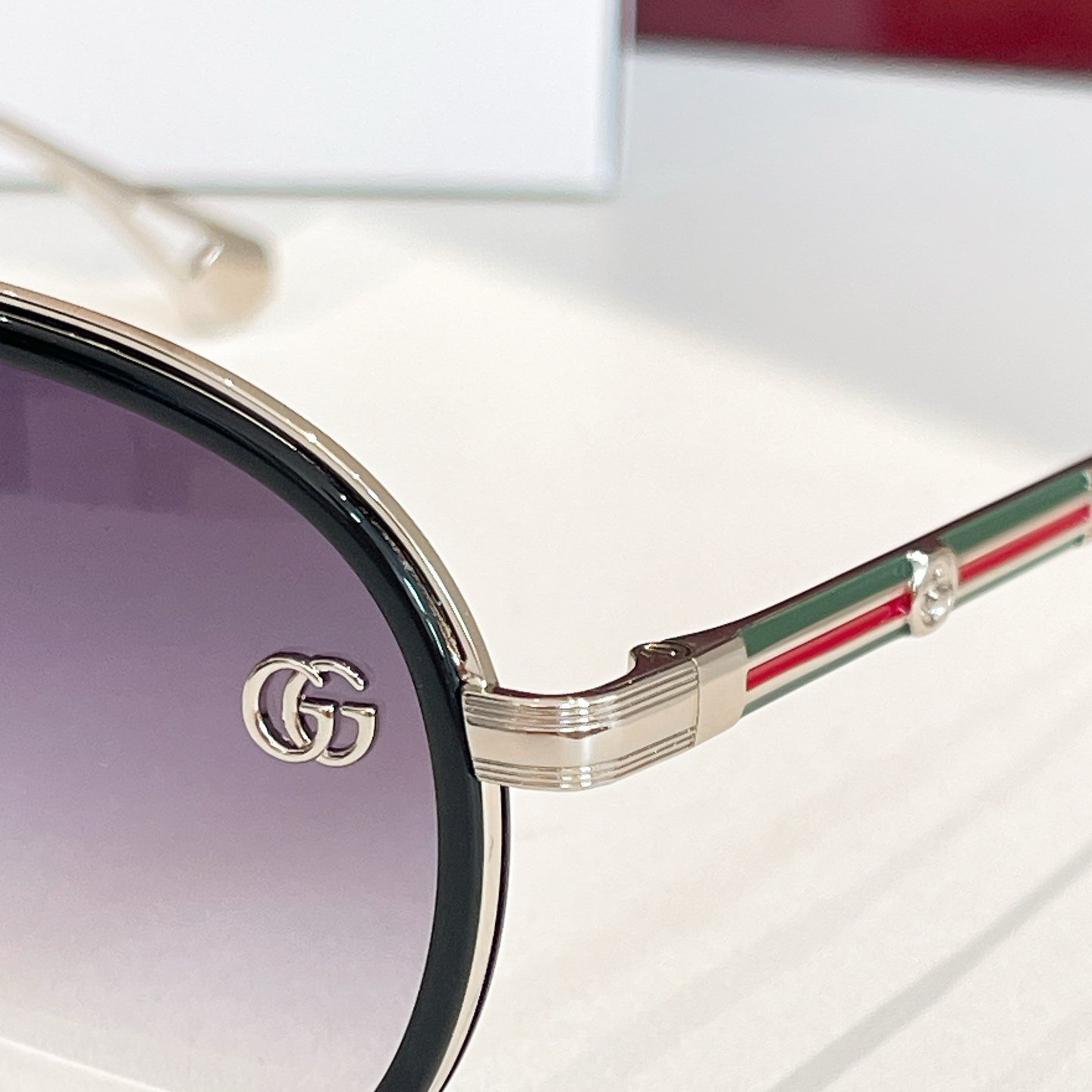 Gucci Retro Aviator Sunglasses · Unisex Metal Frame with Gradient Lenses and Signature Stripe - 图片 7
