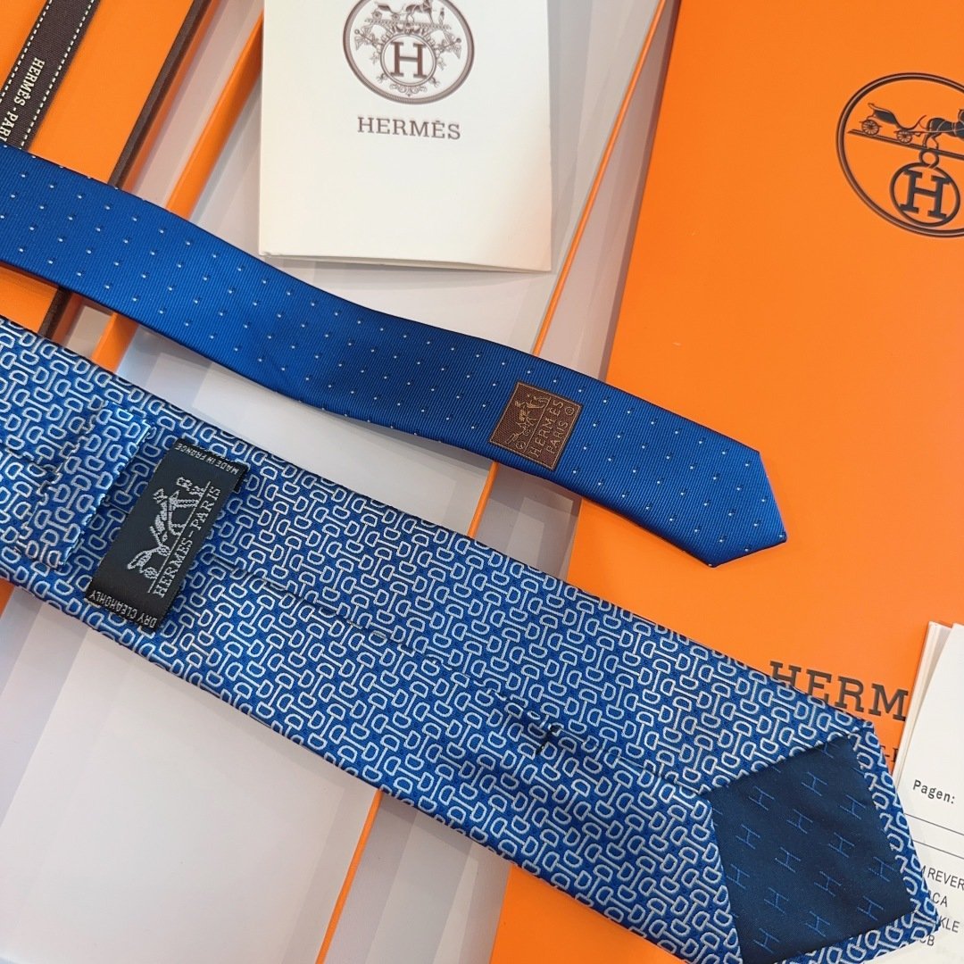 Hermès Blue Geometric Twill Silk Tie for Men - 图片 4