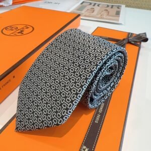 Hermès Monochrome Geometric Twill Silk Tie for Men