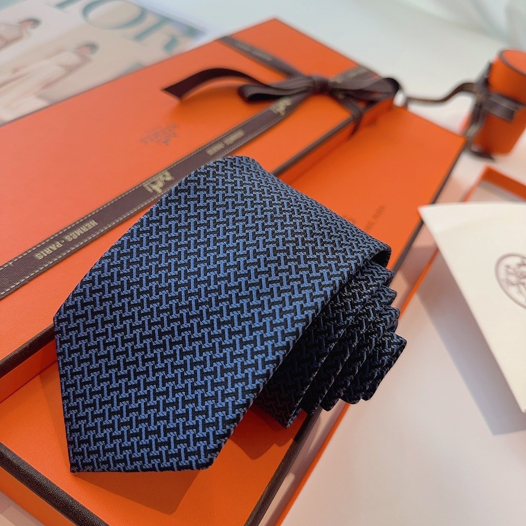 Hermès Deep Blue Woven Silk Tie with Geometric H Pattern