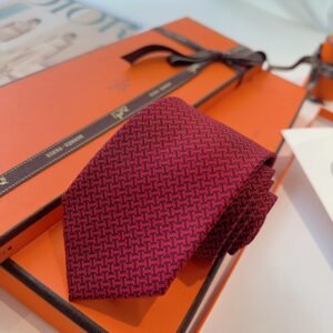 Hermès Red Jacquard Silk Tie in Geometric Weave Pattern