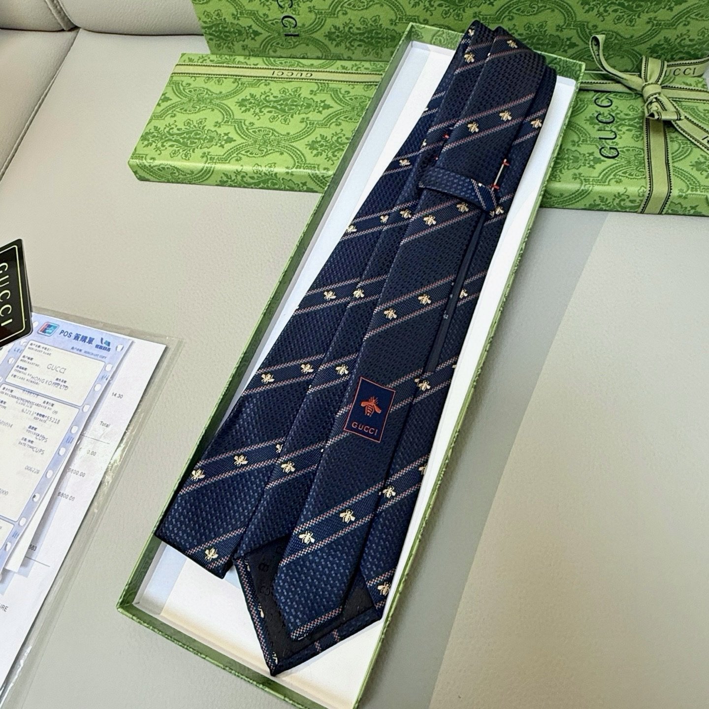 Gucci Navy Silk Tie with Bee Embroidery and Signature Web Stripe - 图片 3